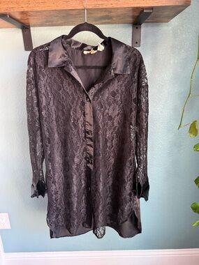 Vintage Victoria’s Secret Gold Label Black Lace Satin Button Front Nightgown